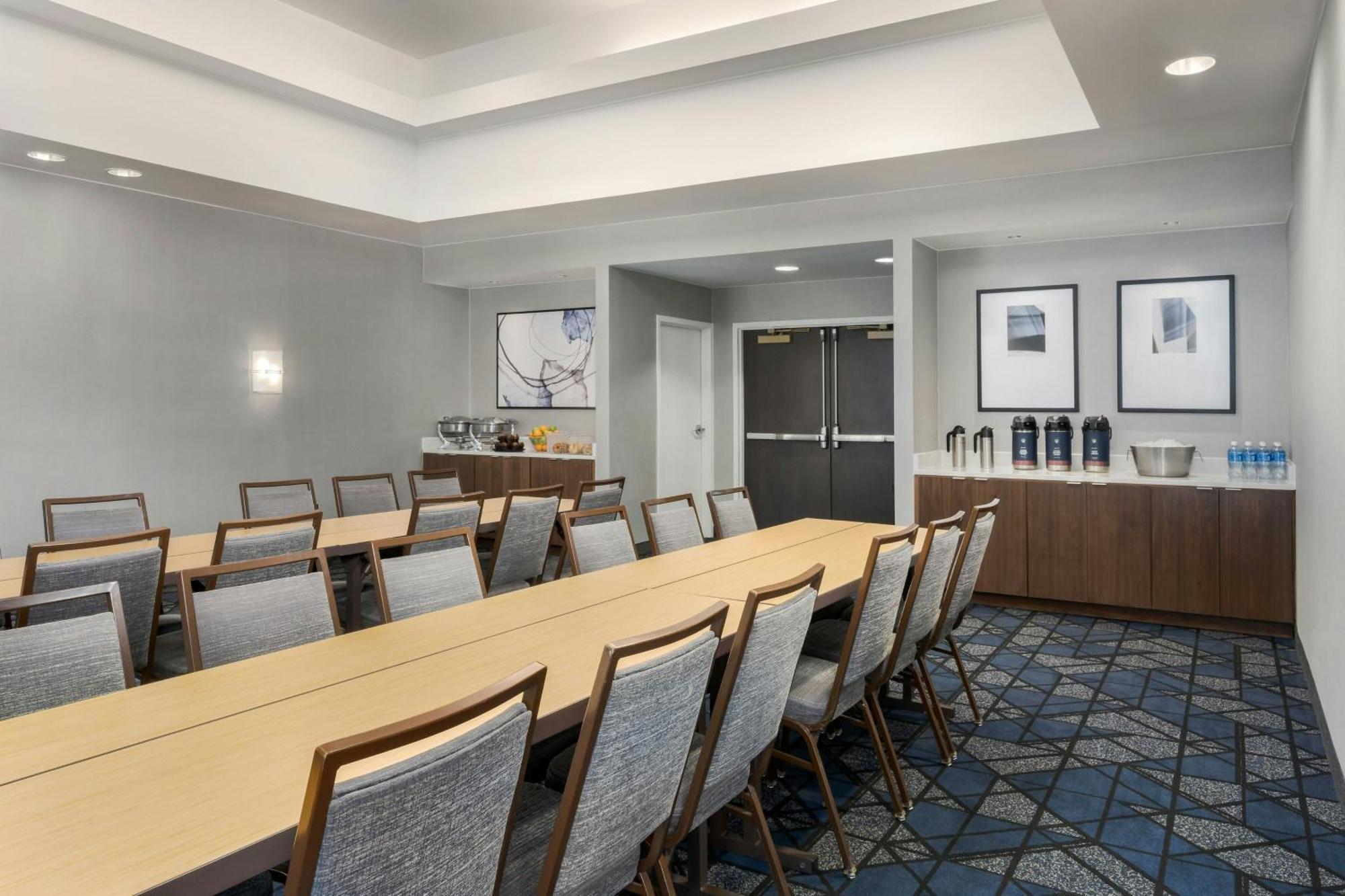 Courtyard By Marriott Chattanooga Downtown Exterior photo